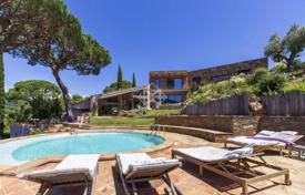 6 odalılar villa 365 m² La Croix-Valmer'da, Fransa. 5,850,000 €