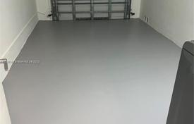 2 odalılar şehir içinde müstakil ev 153 m² Miami'de, Amerika Birleşik Devletleri. $475,000