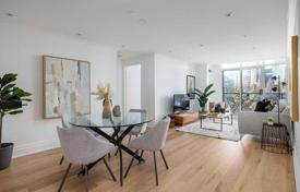 5 odalılar daire North York'da, Kanada. C$1,220,000