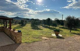 9 odalılar villa 335 m² Follonica'da, İtalya. 2,000,000 €