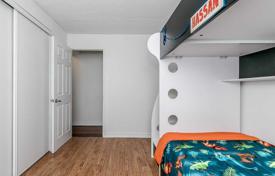 3 odalılar daire Scarborough'da, Kanada. C$834,000
