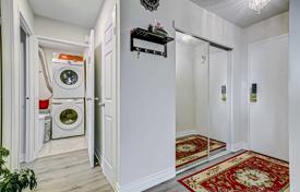 5 odalılar daire Scarborough'da, Kanada. C$766,000