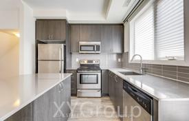 7 odalılar konak North York'da, Kanada. 862,000 €