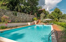 6 odalılar köşk 1410 m² Montalcino'da, İtalya. 15,000,000 €