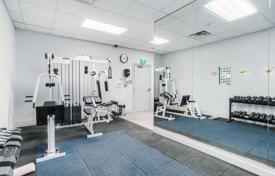 6 odalılar daire North York'da, Kanada. C$752,000