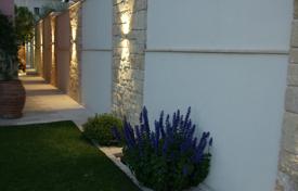 6 odalılar yazlık ev 380 m² Aphrodite Hills'da, Kıbrıs. 2,750,000 €