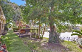 Şehir içinde müstakil ev – Coconut Creek, Florida, Amerika Birleşik Devletleri. $629,000