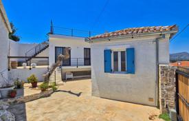 2 odalılar şehir içinde müstakil ev 150 m² Ermioni'de, Yunanistan. 300,000 €