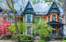 Konak – Macpherson Avenue, Old Toronto, Toronto,  Ontario,   Kanada. C$2,247,000