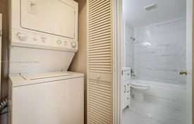 7 odalılar şehir içinde müstakil ev 152 m² Florida'da, Amerika Birleşik Devletleri. $382,000