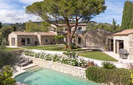 7 odalılar villa La Colle-sur-Loup'da, Fransa. 2,390,000 €