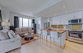 2 odalılar daire Lake Shore Boulevard West'da, Kanada. C$1,007,000