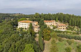 50 odalılar konak Gambassi Terme'de, İtalya. Price on request