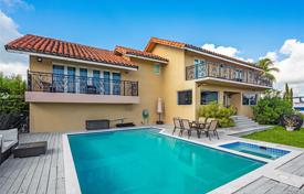 Villa – North Miami Beach, Florida, Amerika Birleşik Devletleri. $2,425,000