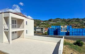 4 odalılar daire 114 m² Liguria'da, İtalya. 450,000 €