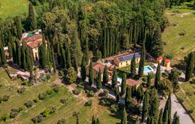 35 odalılar villa 1223 m² Chiusi'de, İtalya. 2,500,000 €