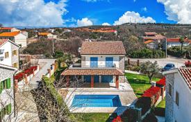 4 odalılar şehir içinde müstakil ev 179 m² Primorje-Gorski Kotar County'da, Hırvatistan. 613,000 €