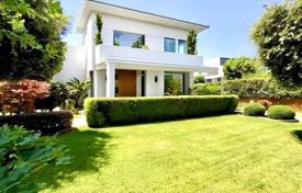 4 odalılar villa 220 m² Forte dei Marmi'de, İtalya. 2,350,000 €