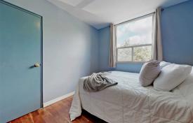 3 odalılar daire North York'da, Kanada. C$773,000