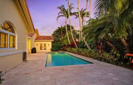 Şehir içinde müstakil ev – Palmetto Bay, Florida, Amerika Birleşik Devletleri. $2,299,000