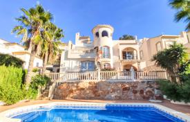 4 odalılar villa 250 m² Dehesa de Campoamor'da, İspanya. 500,000 €
