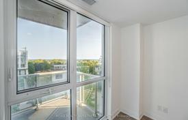 5 odalılar daire Etobicoke'de, Kanada. C$1,007,000