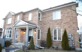 4 odalılar konak Scarborough'da, Kanada. C$1,096,000