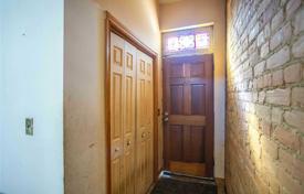 10 odalılar konak Old Toronto'da, Kanada. C$1,187,000