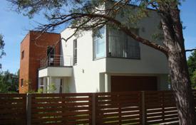Şehir içinde müstakil ev – Jurmalas pilseta, Letonya. 750,000 €