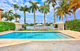 8 odalılar villa 542 m² Miami sahili'nde, Amerika Birleşik Devletleri. $7,750,000