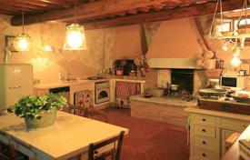 3 odalılar villa 150 m² Livorno'da, İtalya. 990,000 €