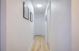 2 odalılar daire North York'da, Kanada. C$799,000