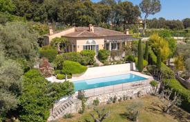 11 odalılar yazlık ev La Colle-sur-Loup'da, Fransa. 2,499,000 €