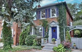 Şehir içinde müstakil ev – Bathurst Street, Toronto, Ontario,  Kanada. C$1,850,000