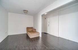 5 odalılar daire Scarborough'da, Kanada. C$671,000