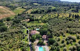 9 odalılar villa 454 m² Volterra'da, İtalya. 985,000 €
