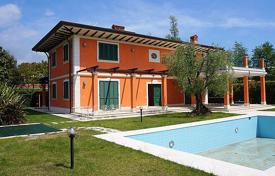 Villa – Forte dei Marmi, Toskana, İtalya. 6,900 € haftalık