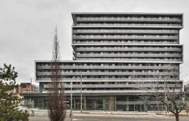 2 odalılar daire North York'da, Kanada. C$832,000