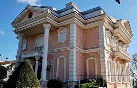 8 odalılar villa Sarıyer'da, Türkiye. $19,755,000