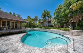 Villa – Key Biscayne, Florida, Amerika Birleşik Devletleri. $9,900,000