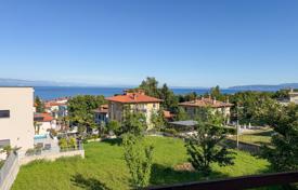8 odalılar şehir içinde müstakil ev 240 m² Lovran'da, Hırvatistan. Price on request