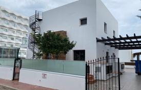 4 odalılar yazlık ev Famagusta'da, Kıbrıs. 1,590,000 €