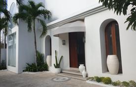5 odalılar villa 560 m² Ungasan'da, Endonezya. $850,000