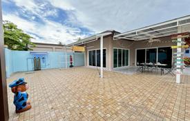 5 odalılar villa 350 m² Pattaya'da, Tayland. $238,000