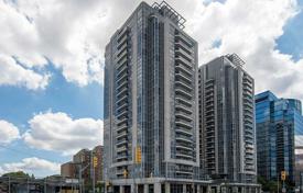 3 odalılar daire Yonge Street'da, Kanada. C$922,000