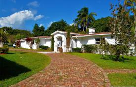 7 odalılar villa 427 m² Miami'de, Amerika Birleşik Devletleri. $1,290,000