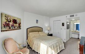 2 odalılar kondominyumda daireler 110 m² Collins Avenue'de, Amerika Birleşik Devletleri. $830,000