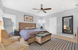 2 odalılar şehir içinde müstakil ev 186 m² Miami'de, Amerika Birleşik Devletleri. $699,000