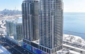 3 odalılar daire Lake Shore Boulevard West'da, Kanada. C$1,316,000