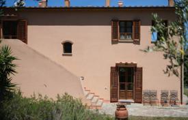 5 odalılar villa 238 m² Livorno'da, İtalya. 880,000 €